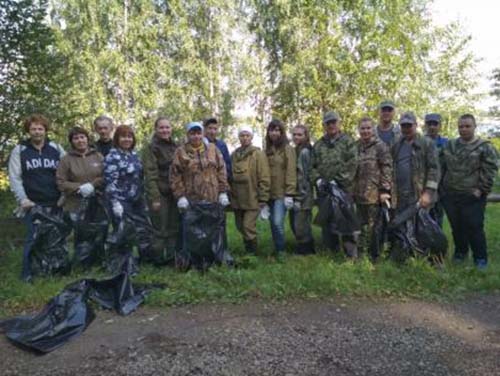 На территории ООПТ Череповецкого района "Зелёная роща" проведен субботник На территории ООПТ Череповецкого района "Зелёная роща" проведен субботник