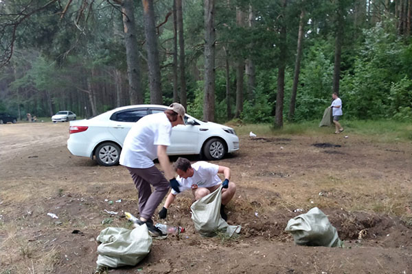 Берег Чёрной речки стал чище Берег Чёрной речки стал чище
