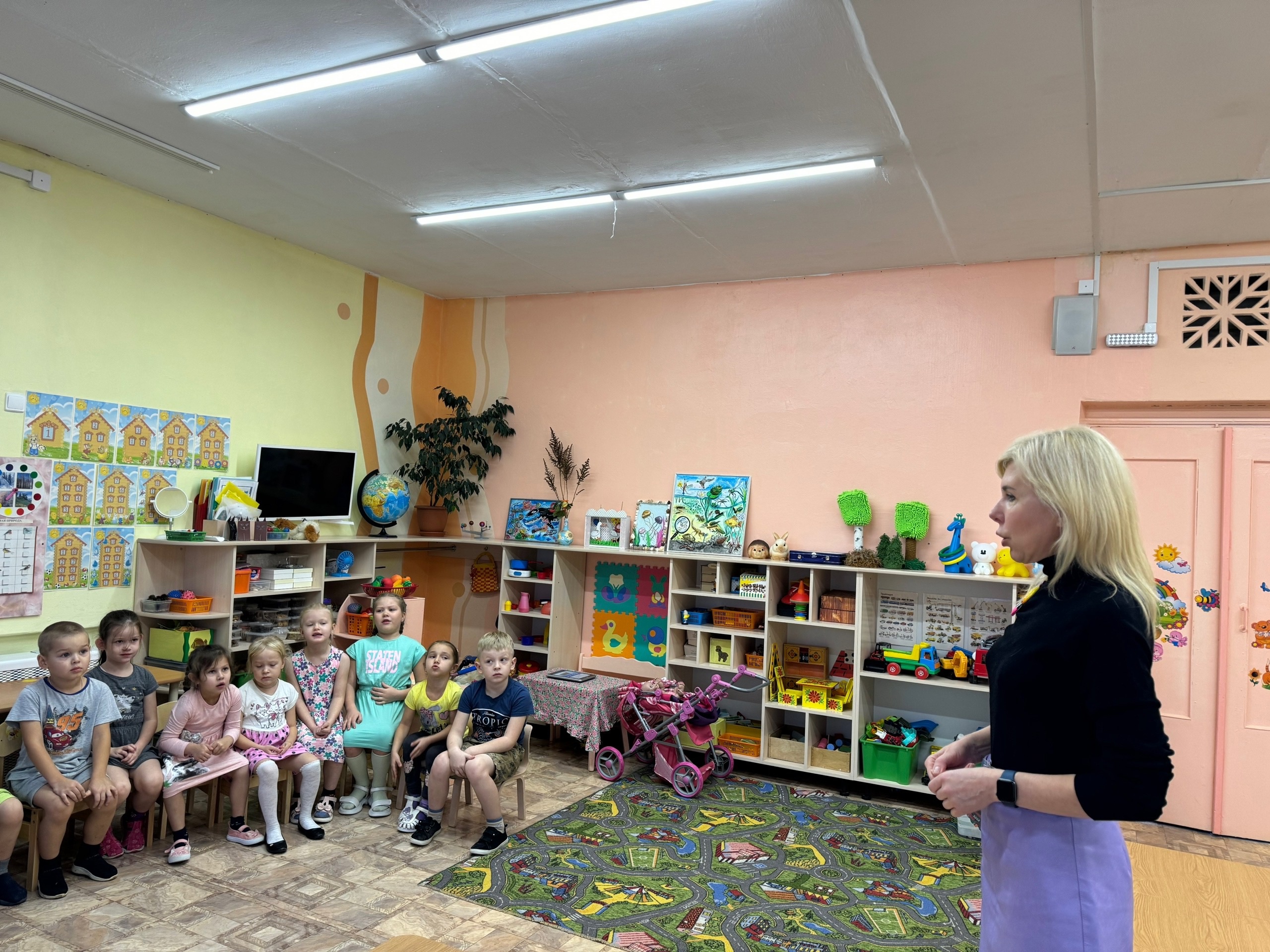 Эти девчонки и мальчишки - настоящие молодцы! Эти девчонки и мальчишки - настоящие молодцы!
