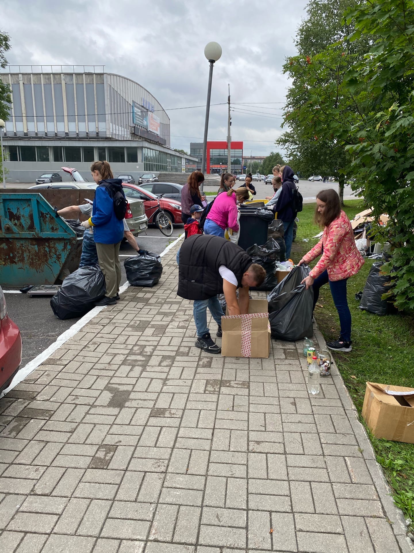 Акция по «РазДельному сбору» продолжается Акция по «РазДельному сбору» продолжается