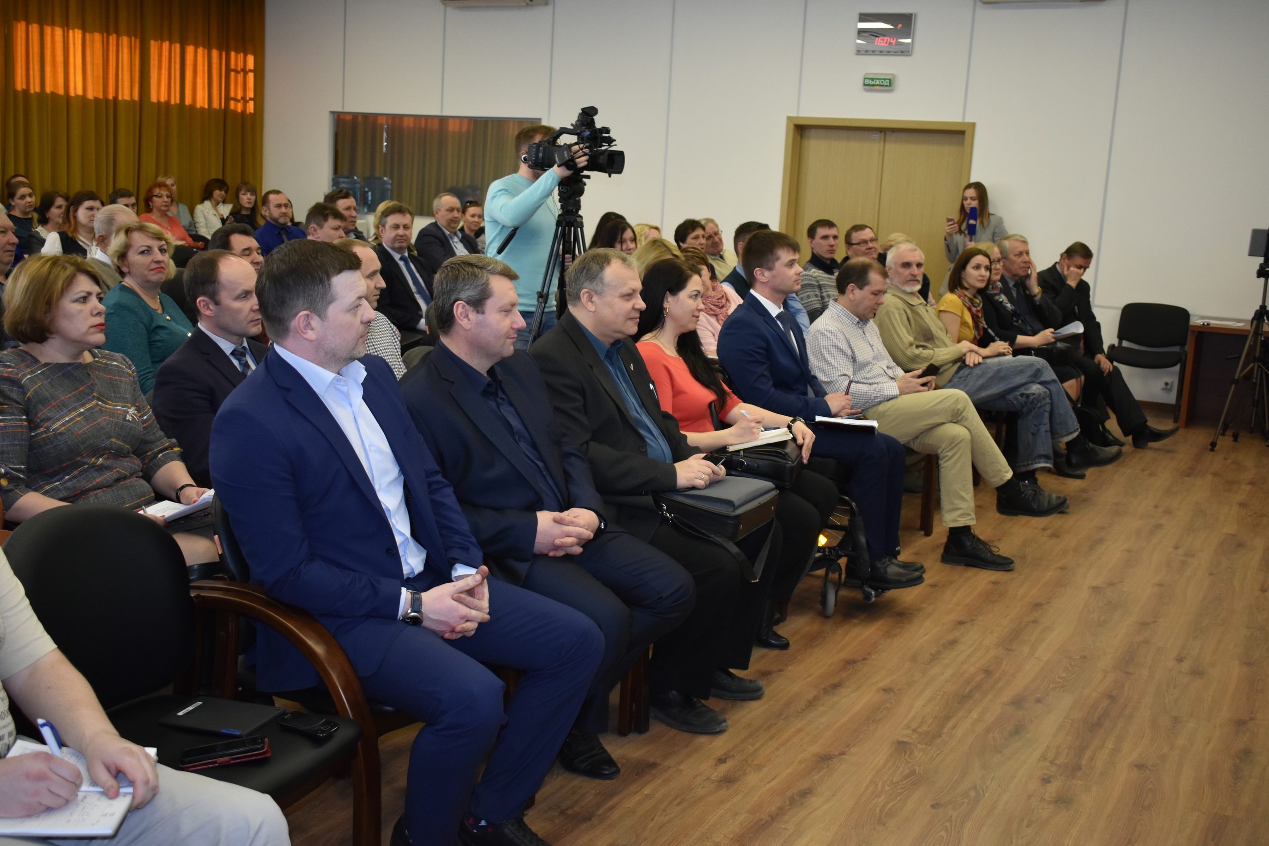 Около десятка предложений будет внесено в резолюцию Общественной палаты Около десятка предложений будет внесено в резолюцию Общественной палаты