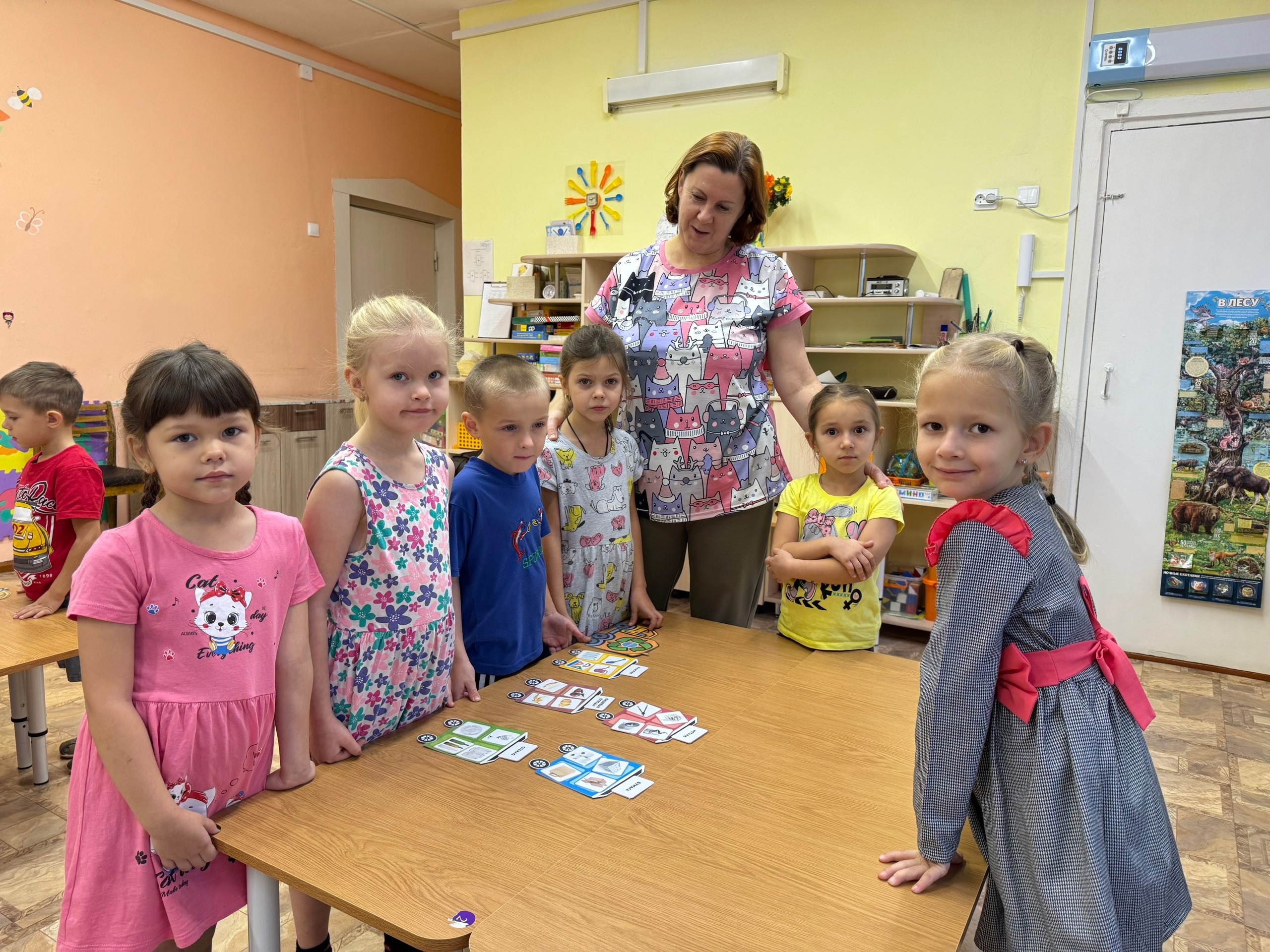 Эти девчонки и мальчишки - настоящие молодцы! Эти девчонки и мальчишки - настоящие молодцы!